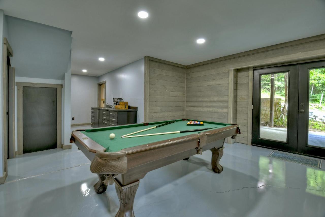 The Chariot - Creek Front With Hottub, Fire Pits, Billiards, Ev Charger - Sandalwood Stays Blue Ridge Buitenkant foto