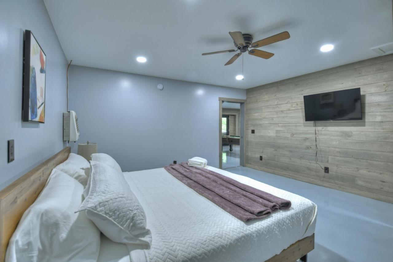 The Chariot - Creek Front With Hottub, Fire Pits, Billiards, Ev Charger - Sandalwood Stays Blue Ridge Buitenkant foto