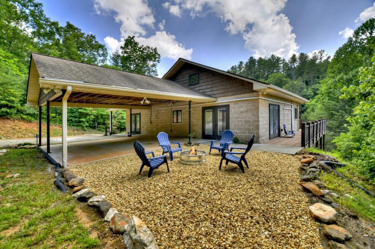 The Chariot - Creek Front With Hottub, Fire Pits, Billiards, Ev Charger - Sandalwood Stays Blue Ridge Buitenkant foto