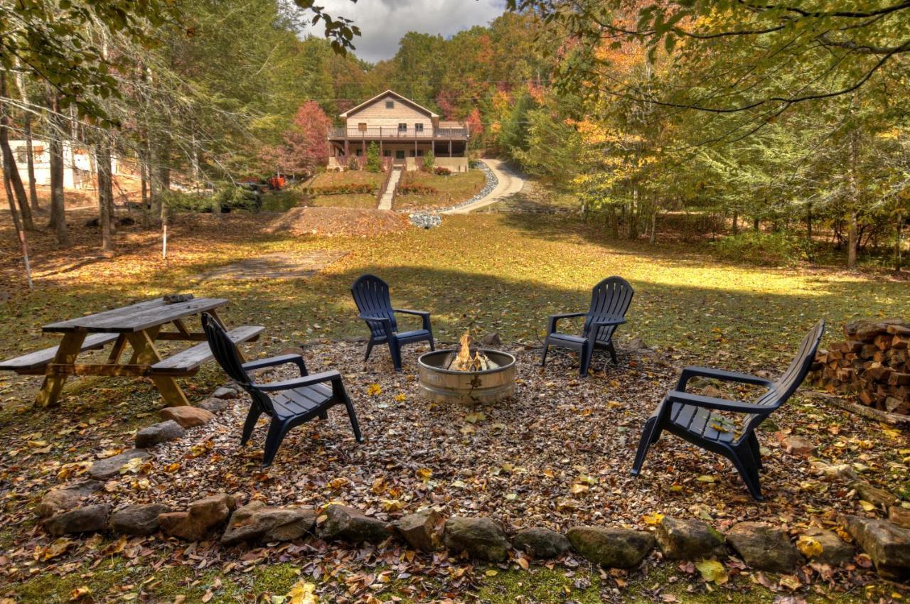 The Chariot - Creek Front With Hottub, Fire Pits, Billiards, Ev Charger - Sandalwood Stays Blue Ridge Buitenkant foto